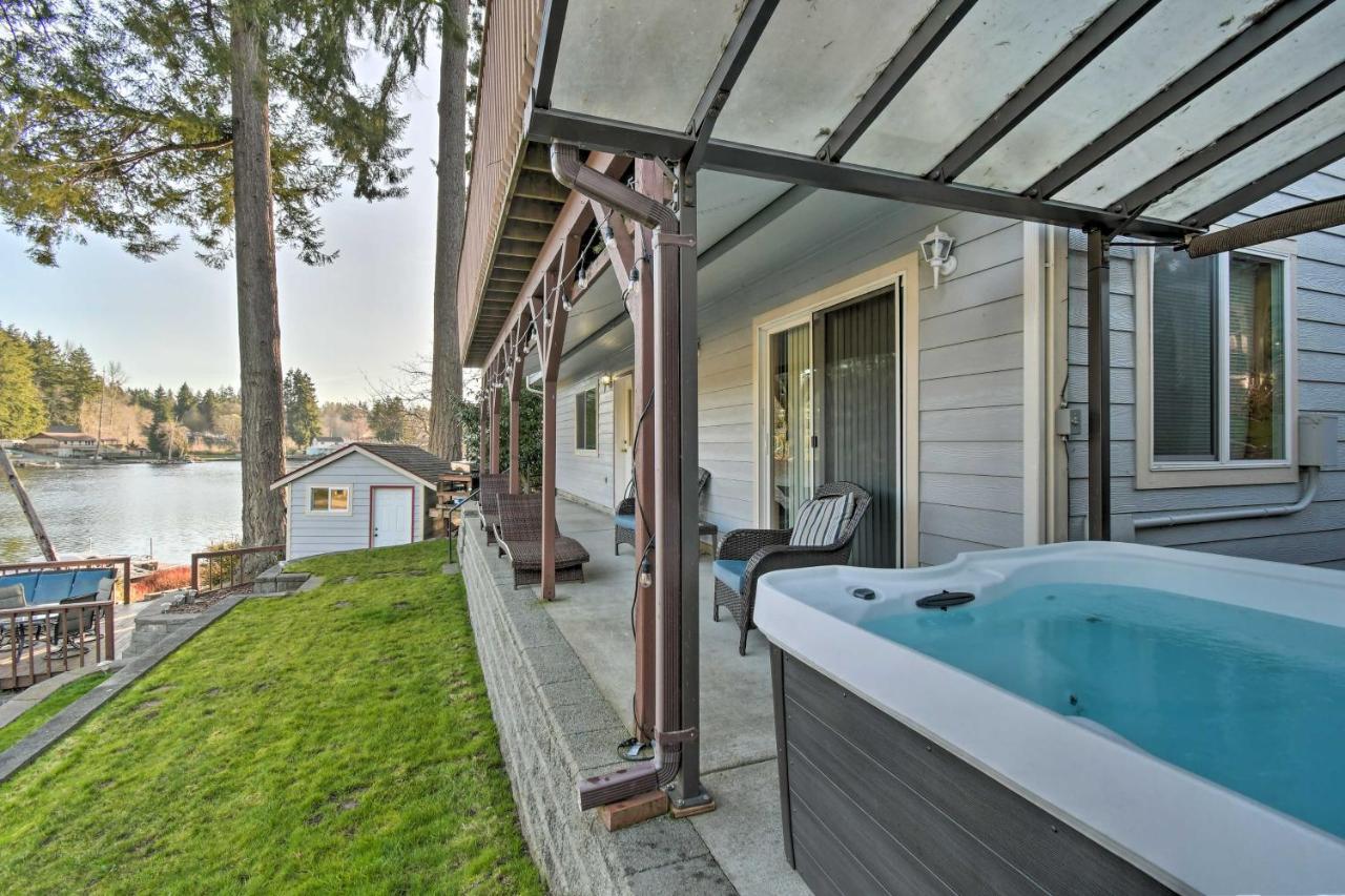 The Peacock House - Waterfront Home With Hot Tub! Олимпия Екстериор снимка